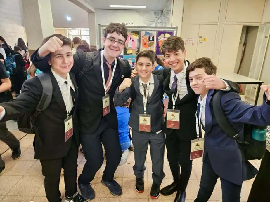 נבחרת בית ספר מרום גני תקווה. צילום באדיבות צוות ביה"ס מרו"ם.