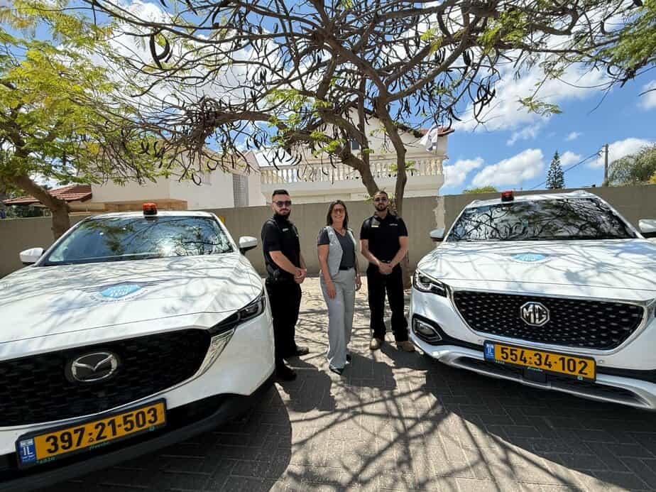 ראש העיר ליזי דלריצ'ה עם כוחות סיירת עידו. צילום: דוברות עיריית גני תקווה
