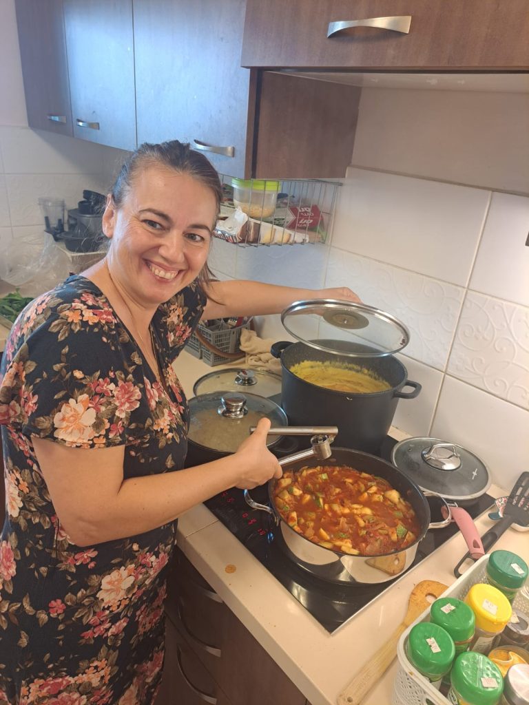 דינה זוהר מתנדבת במיזם 'סירי לידה' צילום – פרטי