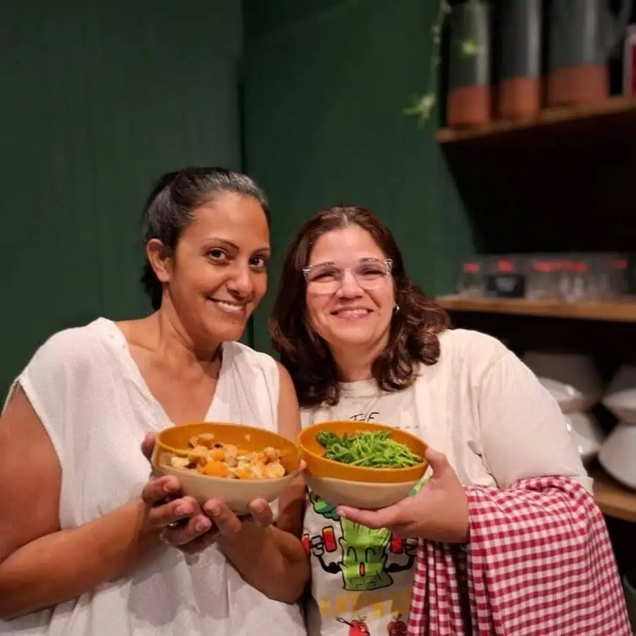 מימין לשמאל טלי אנטמן ומיכל בן דוד צילום – דינה זוהר