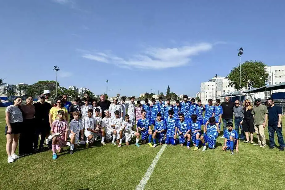 משחקי הוקרה לזכרם של 3 תושבי העיר, בוגרי אגודת הפועל קריית אונו. צילום: יניב בוכניק