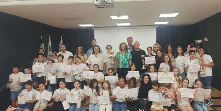 הוקרה למצטייני תחרות הרובוטראפיק