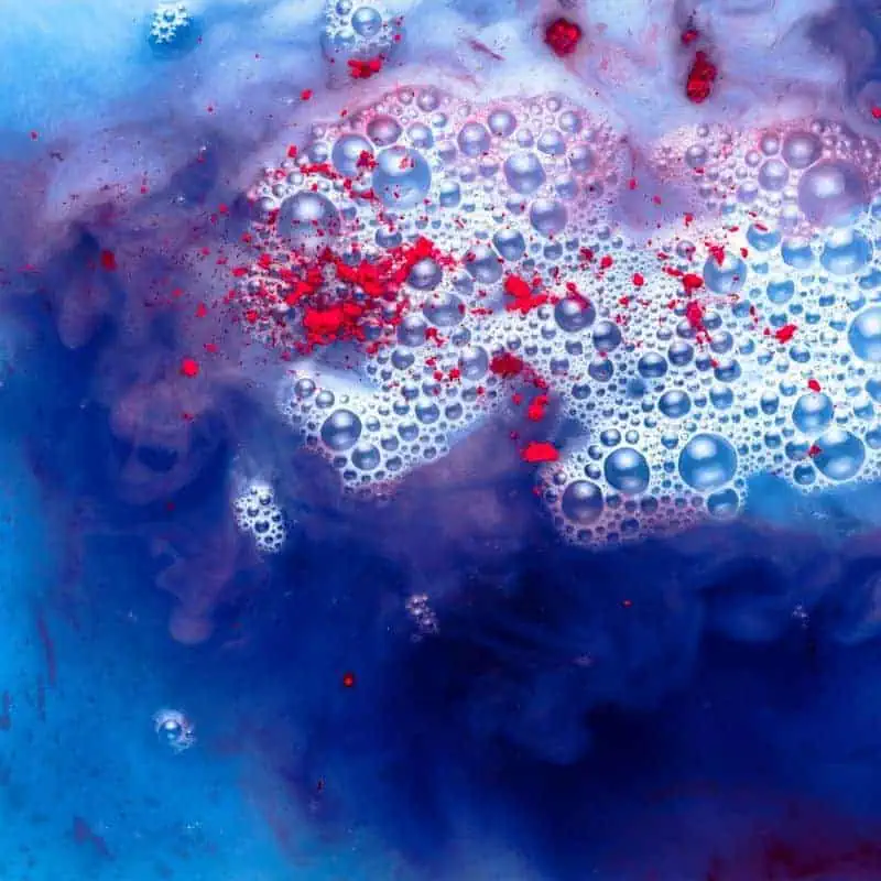 ביי פוסט צילום: FREEPIKwatercolor-paint-background-holi-festival