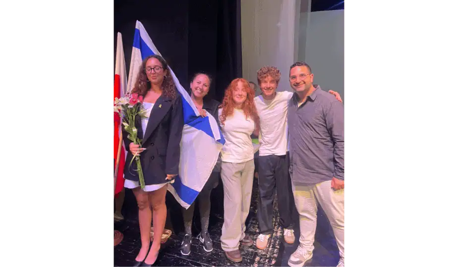 ליבי דגן תלמידת חטיבת בן צבי זכתה במקום ה-1 בתחרות בינלאומית. צילום: דוברות עיריית קריית אונו
