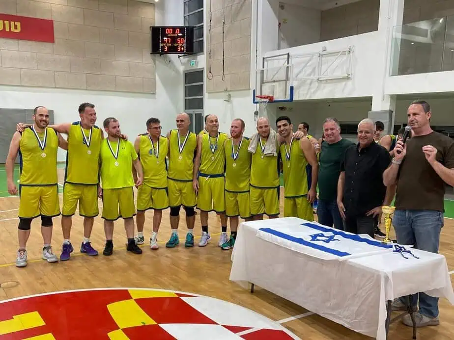 קבוצת "עבר הירדן" זכתה באליפות פאפאסל קריית אונו. צילום באדיבות ליגת פאפאסל