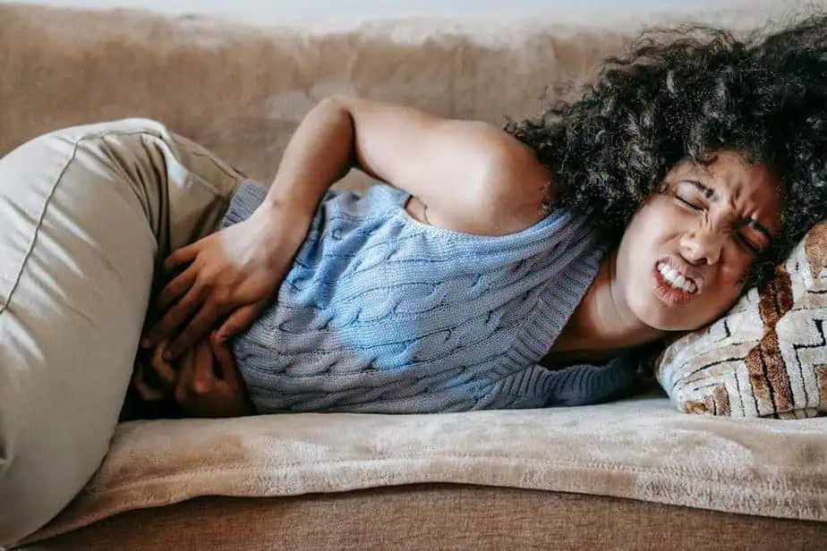 אוכל כאבי בטן. צילום: Sora Shimazaki באתר PEXELS