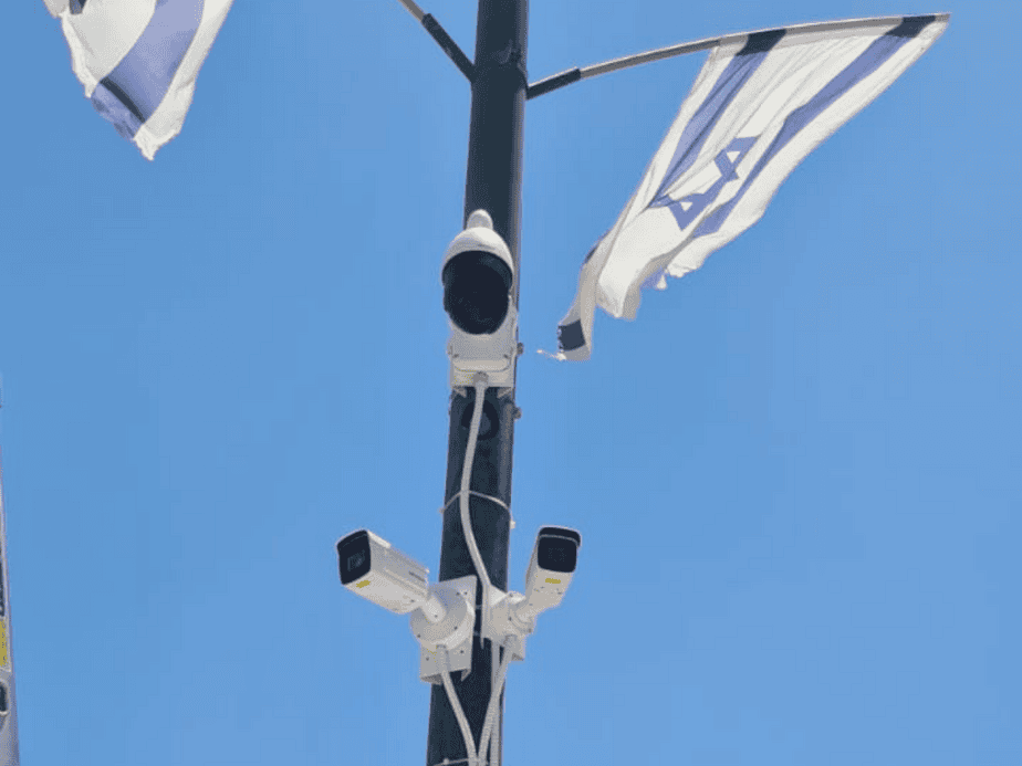מצלמות אכיפה חדשות ברחוב הדובדבן בקריית אונו. צילום עיריית קריית אונו