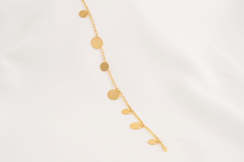 ביי פוסט freepikelegant-gold-silver-sterling-necklace