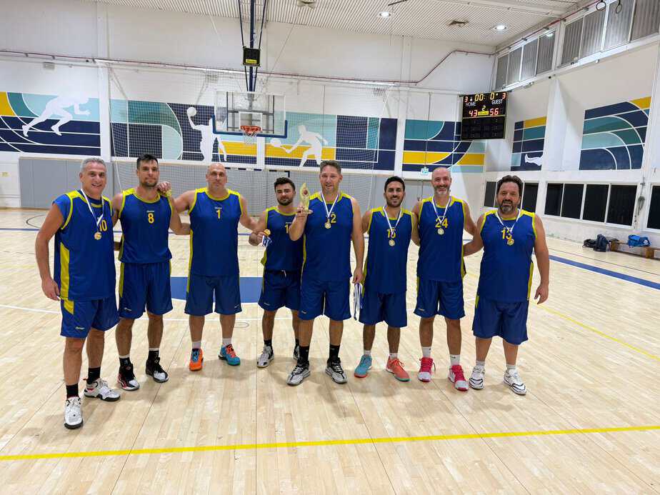 קבוצת "יעקב כהן" – מחזיקת גביע ליגת "פאפאסל" קריית אונו (צילום: פרטי).