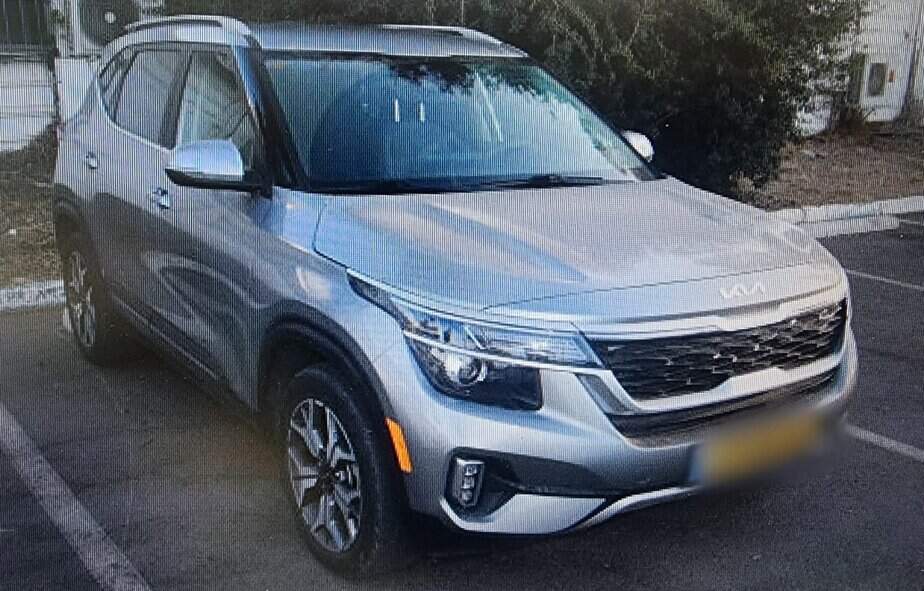 הרכב שנגנב. צילום: דוברות המשטרה