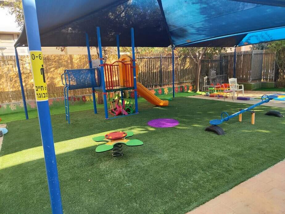 שדרוג חצרות הגנים במתחם משה דיין בגבעת שמואל. צילום: דוברות העירייה