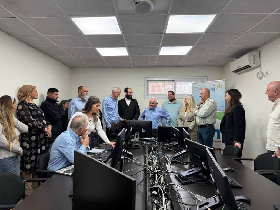 ההגרלה העשירית של דירה בהנחה. צילום: דוברות השר