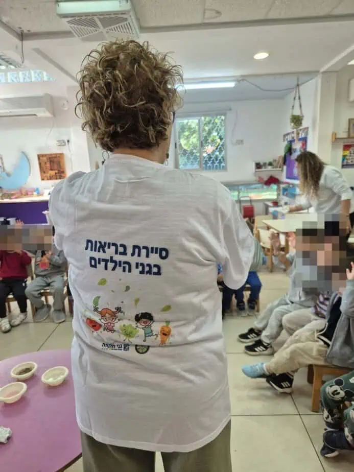 "סיירת הבריאות" של גני תקווה. צילום: דוברות העירייה