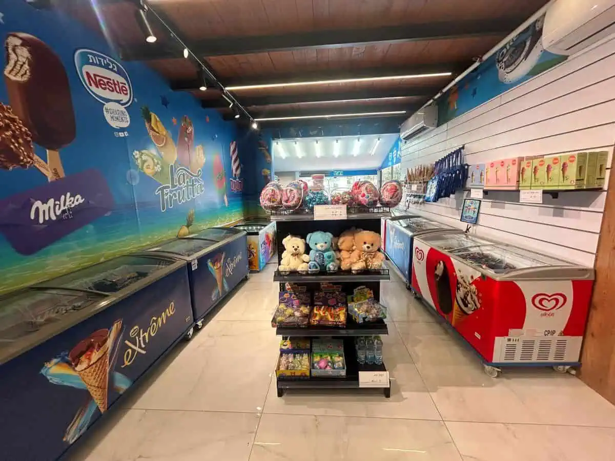 חנות גלידות וארטיקים באור יהודה