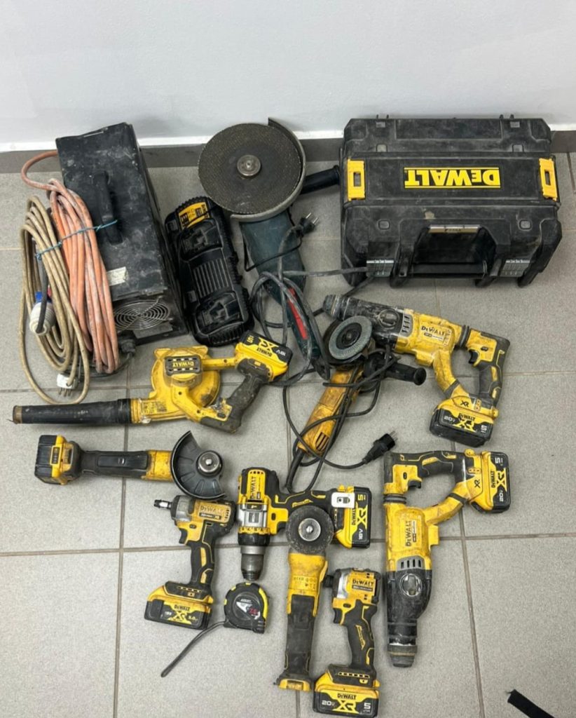 כלי העבודה שנגנבו. צילום: דוברות המשטרה