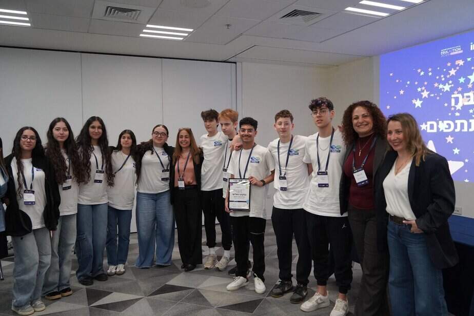 תלמידי התיכון השש-שנתי מגבעת שמואל. צילום: דוברות מחוז מרכז