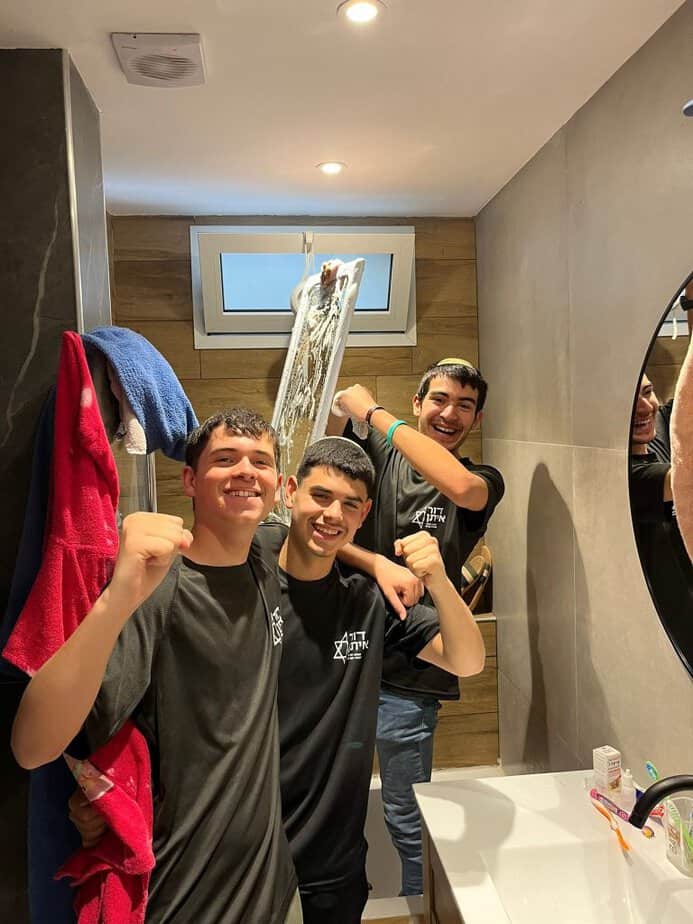 בני נוער מתוכנית "דור איתן" בגבעת שמואל. צילום:עיריית גבעת שמואל