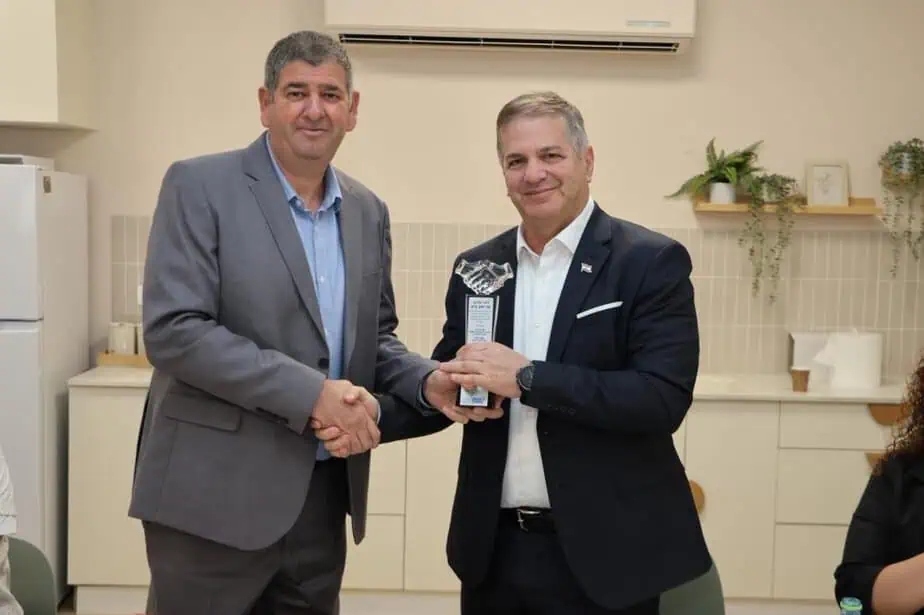ביקור שר החינוך קיש בבית הספר "מורשת זבולון" גבעת שמואל. צילום: עיריית גבעת שמואל