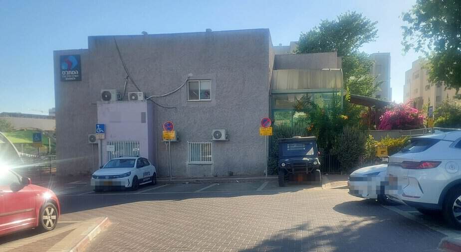 מקומות חניה לטובת כלי הרכב של השיטור העירוני