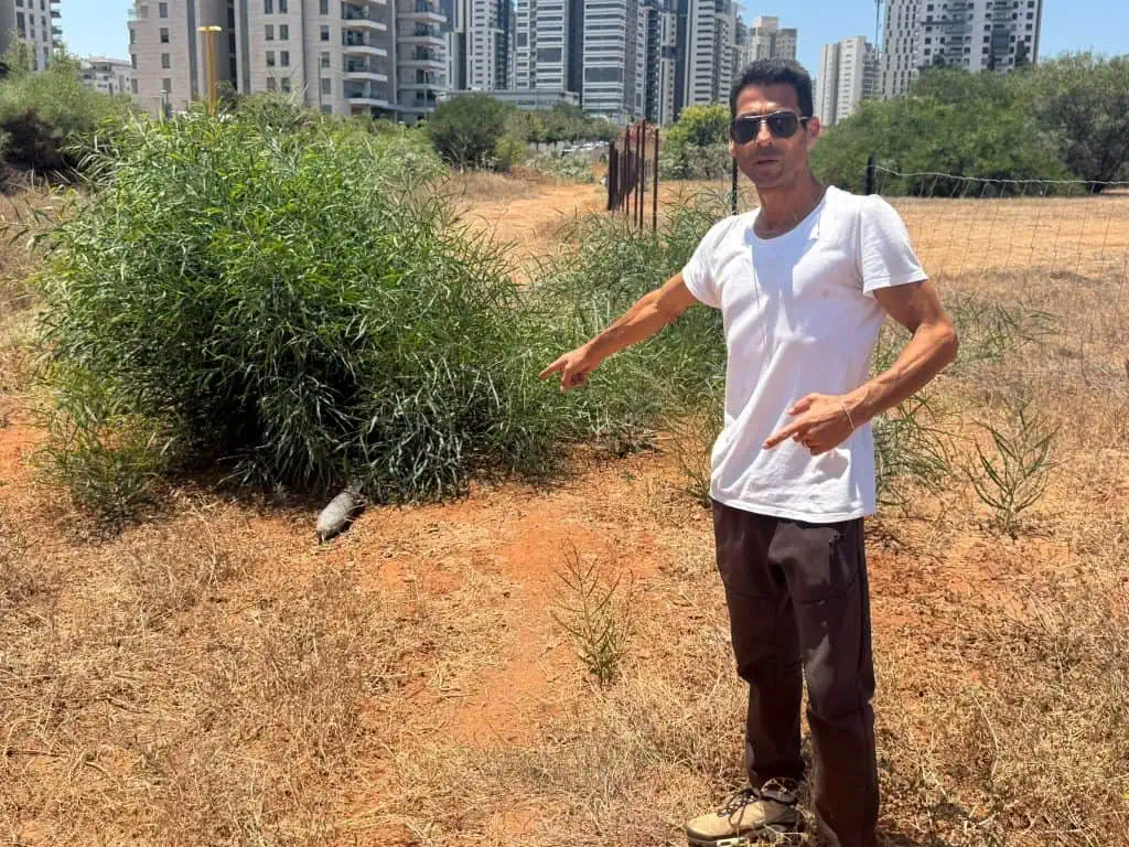 רפי בוטבקה - נמצאה פצצת מצרר איראנית בגני תקווה. צילום: אונו ניוז