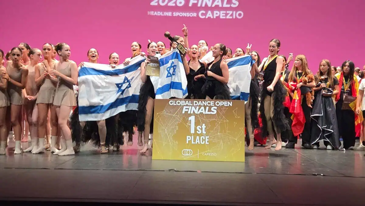 רקדניות מסטודיו adidance בקריית אונו בתחרות הבינלאומית בספרד. צילום באדיבות ההורים