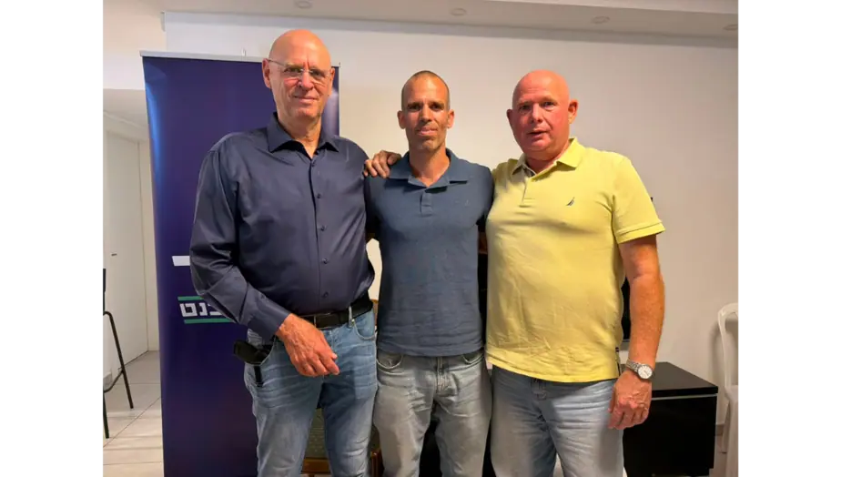 יובב גוניקמן, אמיר סטרוגו ונעם תיבון. צילום: רום גולן