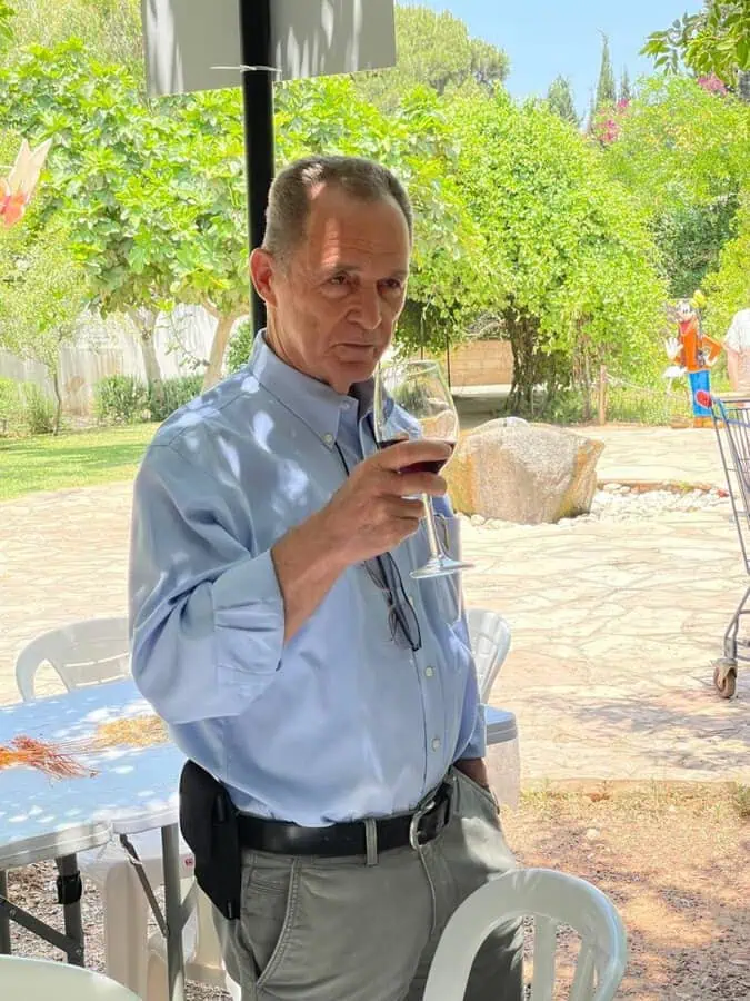מוטי לנדאו.ראש מועצת סביון