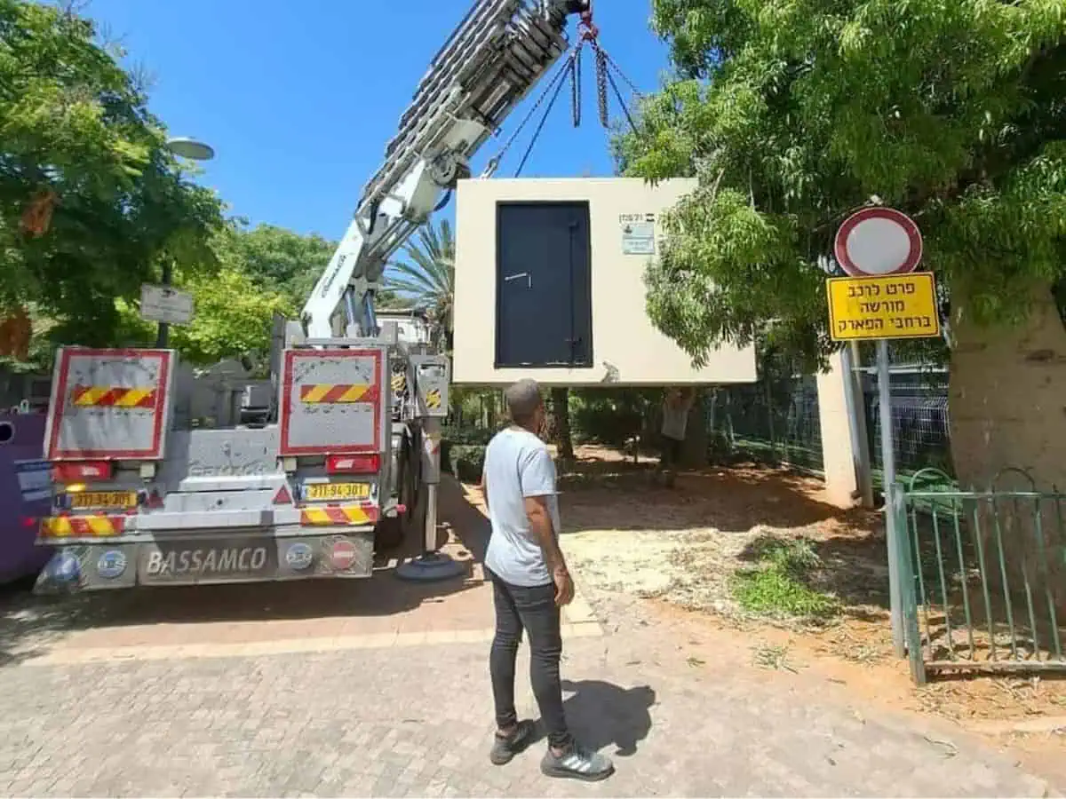 מיגונית בקריית אונו.